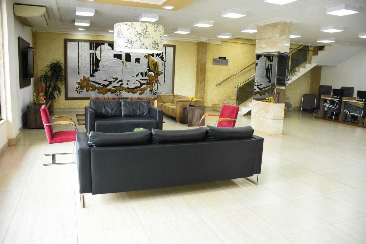 Larison Hoteis - Porto Velho Екстер'єр фото